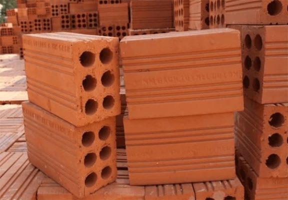 Gạch 6 lỗ và gạch 4 lỗ