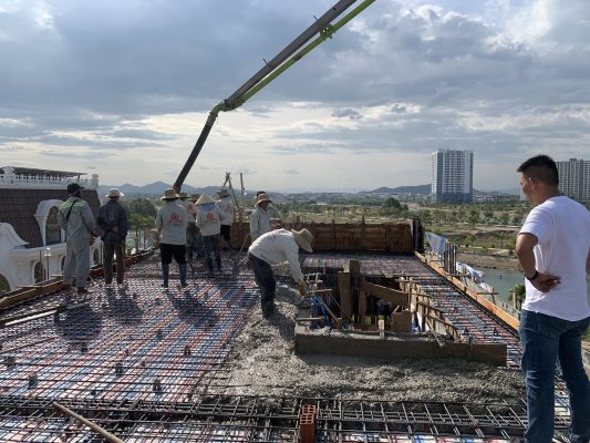 Đội ngũ nhân sự kinh nghiệm, làm nghề bằng cái tâm